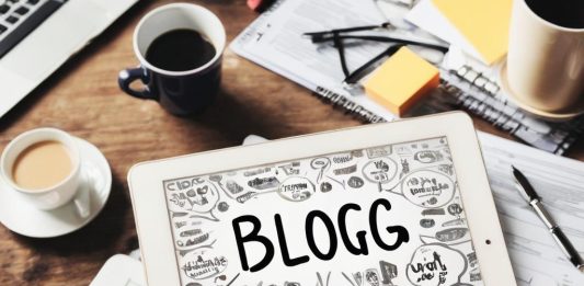 What is Blogging: A Comprehensive Guide on Platforms, Pros, and Cons